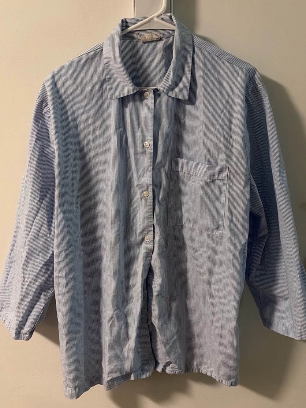 Wilfred Aritzia Light Blue Striped Casual Button-Down Shirt